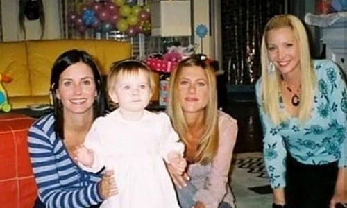 1 friends emma profimedia 0417639565 jpg jpeg