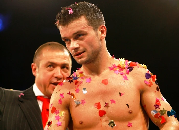 Top Sportivi Sexy - Jo Jo Dan (8)