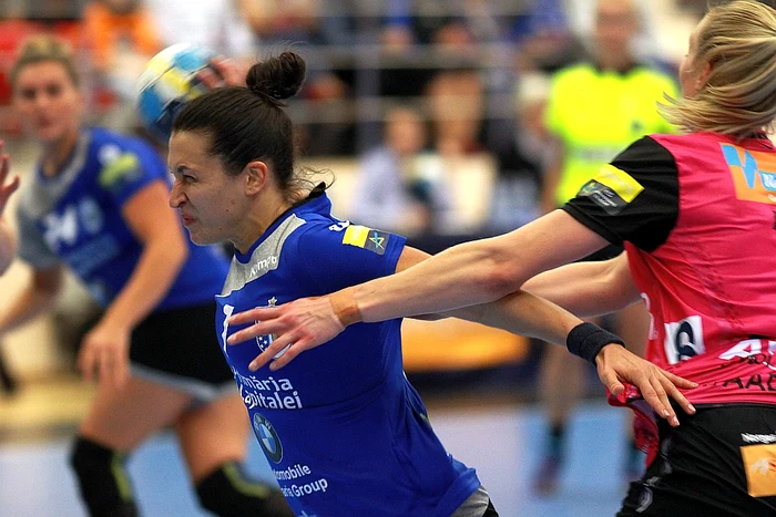 
    Andrea Lekic a avut o evoluție palidă în meciul CSMB - VipersFoto: Marian Burlacu  