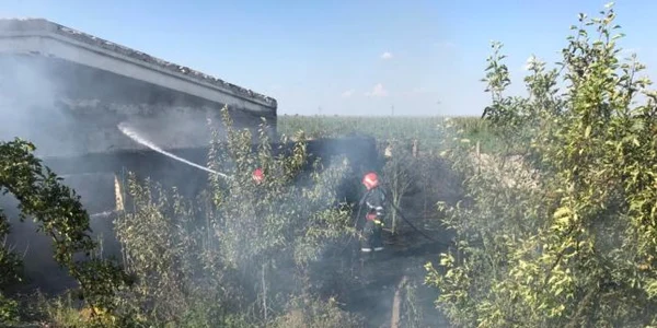 incendiu vegetatie uscata Galati 2