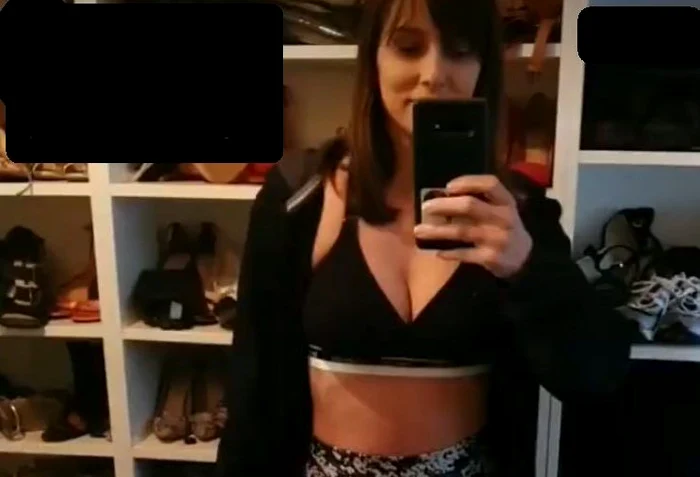 Dana Rogoz, cu abdomenul plat la o săptămână după ce a născutfoto: arhiva proprie/Facebook