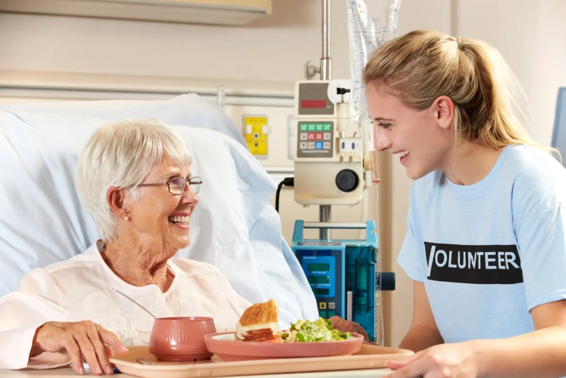 Voluntariatul îmbunătăţeşte sănătatea inimii şi prelungeşte viaţa FOTO Shutterstock
