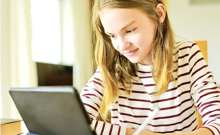 Elevilor le va fi facilitat accesul la mijloace digitale