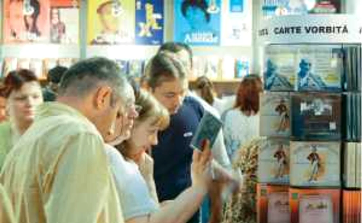 Buzoienii vor avea la dispoziţie, pentru început, 100 de titluri în limba franceză