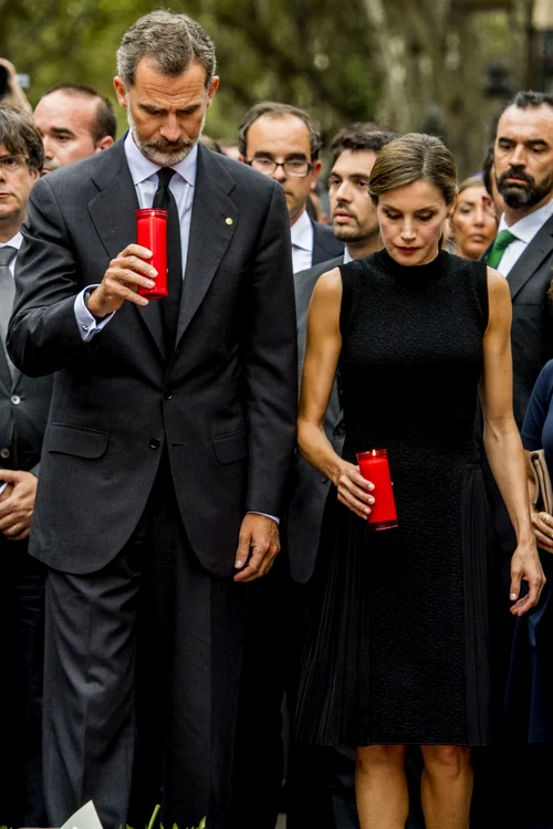 Spanish Royals Pay Tribute To Barcelona Terrorist Attack jpeg