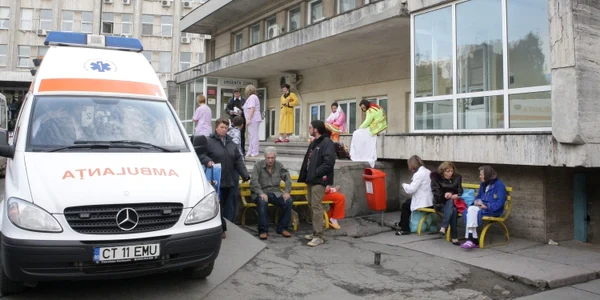 Bărbatul a ajuns la spital cu leziuni toracice grave