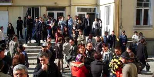 Dintre persoanele care au frecventat cursurile de formare profesională, aproape jumătate au fost femei