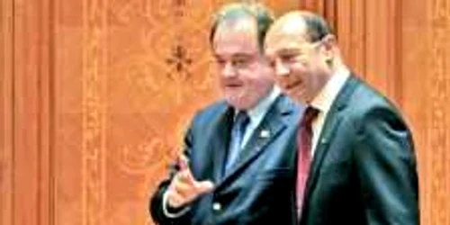 Traian Băsescu şi Vasile Blaga trebuie să găsească o strategie comună pentru referendum