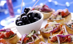 bruschete cu pasta de masline jpeg