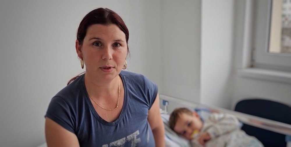 Robert, un copil de trei ani, a învins miraculos o tumoră cerebrală imensă. „Mi-a fost teamă că-l pierd”