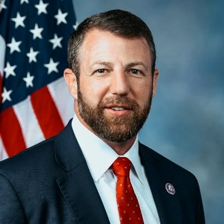 Markwayne Mullin va deveni secretarul pentru securitate internă al SUA FOTO: X/ @CollinRugg