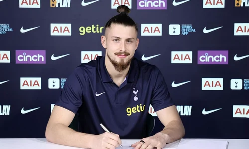 Radu Dragusin (tottenhamhotspur com) jpg