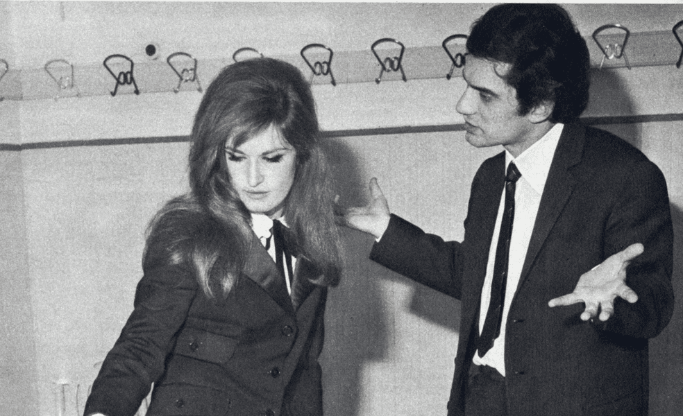 Misterioasa moarte de la Sanremo. Iubitul cântăreței Dalida, găsit împușcat în cap, în camera de hotel VIDEO