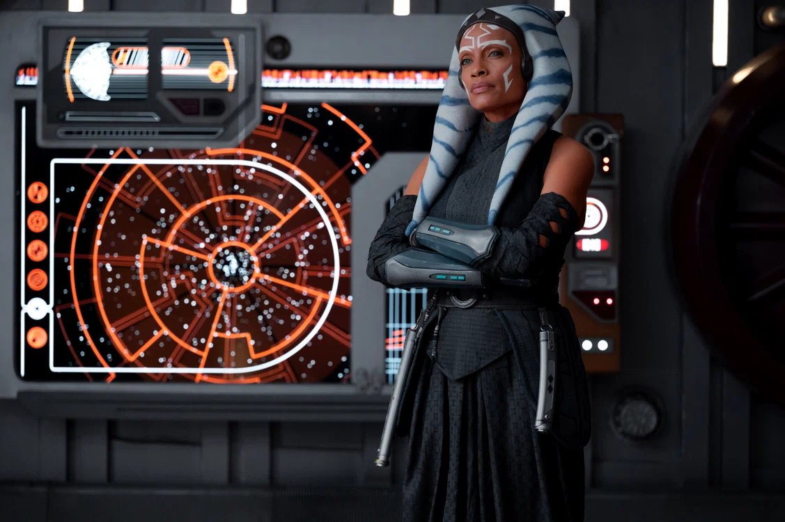Rosario Dawson în „Star Wars: Ahsoka" FOTO Disney 