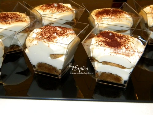 mini tiramisu poza 7 jpeg