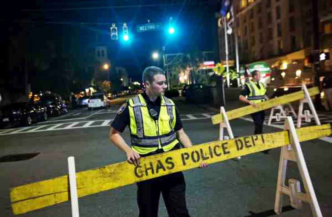 
    O amenințare cu bombă la un hotel din apropierea bisericii a îngreunat investigația poliției.foto:AP  