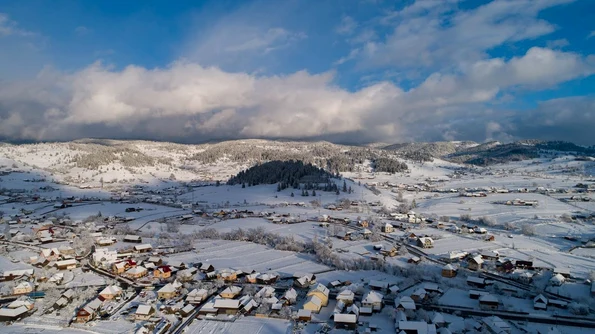 Sărmaș,  jud. Harghita, vedere peste sat. Drumul spre Smida, 2018 (© prof Elena Mîndru)
