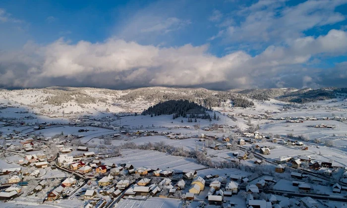Sărmaș,  jud. Harghita, vedere peste sat. Drumul spre Smida, 2018 (© prof Elena Mîndru)