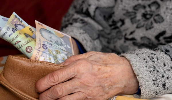 c2g9NGU2OWFmNjIxNWQ1OGIzNWI2MTFiZDVjM2ZiMTZmZTg= thumb jpg