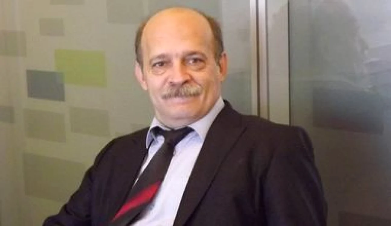 Florian Kubinski a ocupat poziţii de conducere în băncile Romexterra şi Volksbank