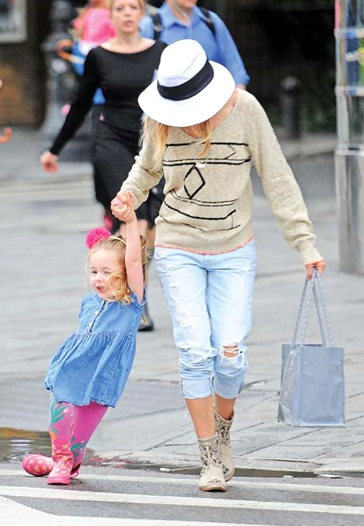 Sarah e măritată  de 16 ani cu actorul  Matthew Broderick.  Cei doi au împreună  trei copii (Fotografii: guliver)