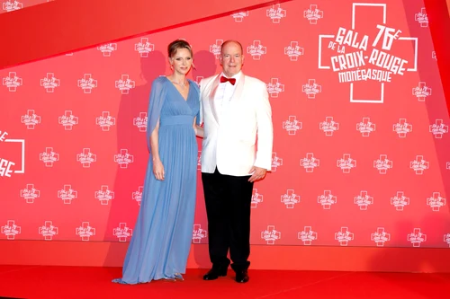 Charlene și Albert de Monaco la Balul Crucii Roșii