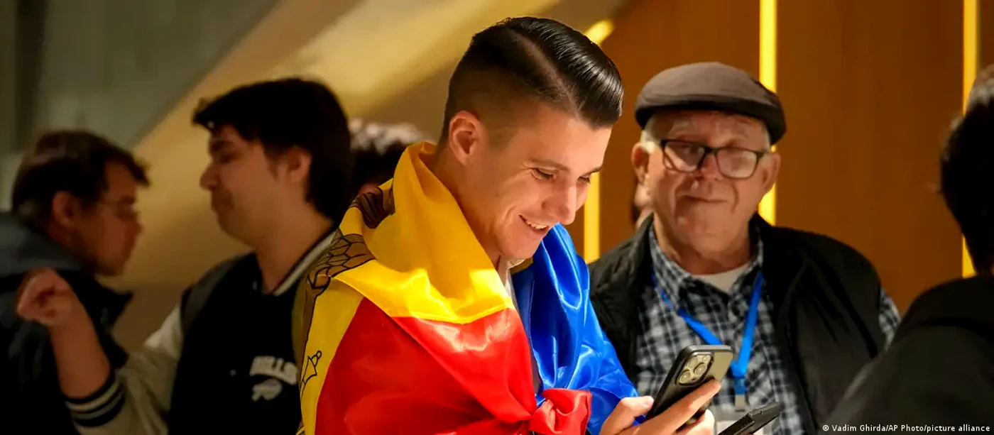 Votul diasporei a cântărit greu în victoria pro-europenilor la alegerile din R. Moldova