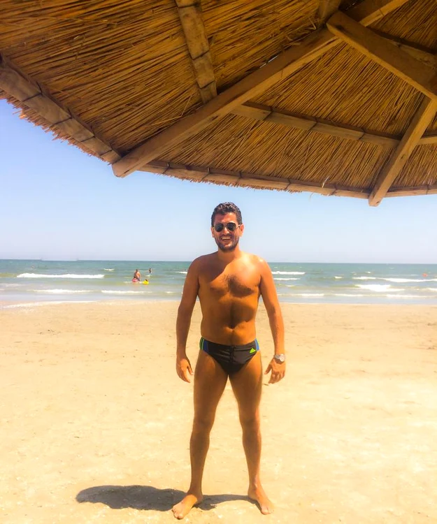 Cezar s-a relaxat pe plaja din Mamaia