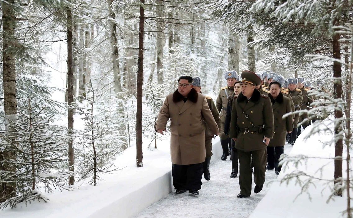 9 kim jong un calare pe cal pe muntele paektu 8 jpg jpeg