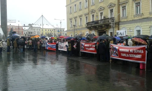 Protest Cluj pentru sotii Bodnariu