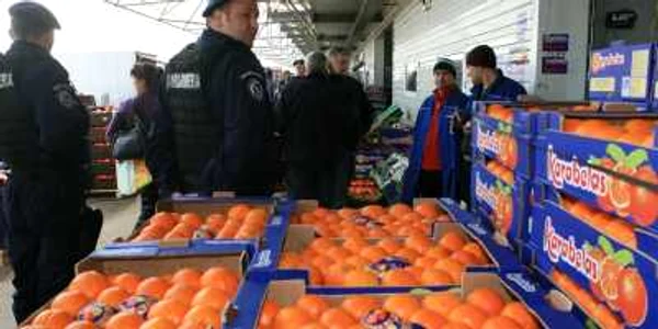 Poliţiştii au controlat azi dimineaţă razii în mai multe complexe agro-alimentare 
