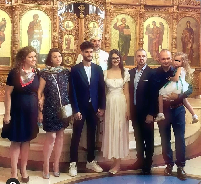 
    Cleopatra Stratan și Edward Sanda s-au cununat religiosFoto: Arhivă personală  