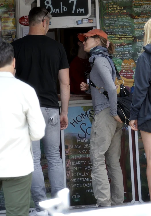 1 renee zellweger si ant anstead 12 jpg jpeg
