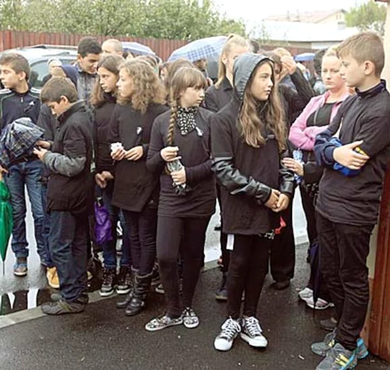 Afişele cu Couceiro Morín au fost răspândite în tot oraşul