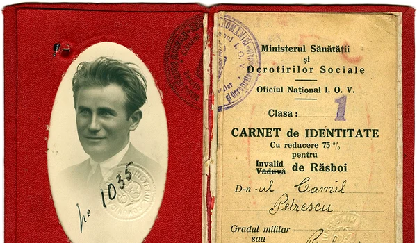 Carnetul de veteran al lui Camil Petrescu (© Arhiva Muzeului Naţional al Literaturii Române)