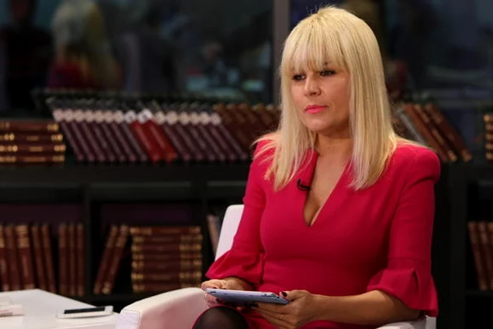 
    Elena Udrea spune că nu e implicată în nicio relaţie  