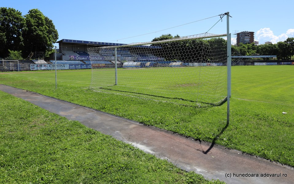 Echipă de Europa League în județul fără stadioane. Și Ceaușescu a râs pe seama arenelor comuniste VIDEO