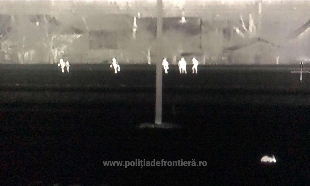 România, tranzitată ilegal de migranți din Pakistan. Un grup de nouă fugari, prins la Curtici 