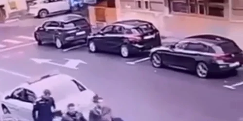 Momentul evadării celor doi spargători de bancomate Foto Captură Video Cameră de Supraveghere jpg