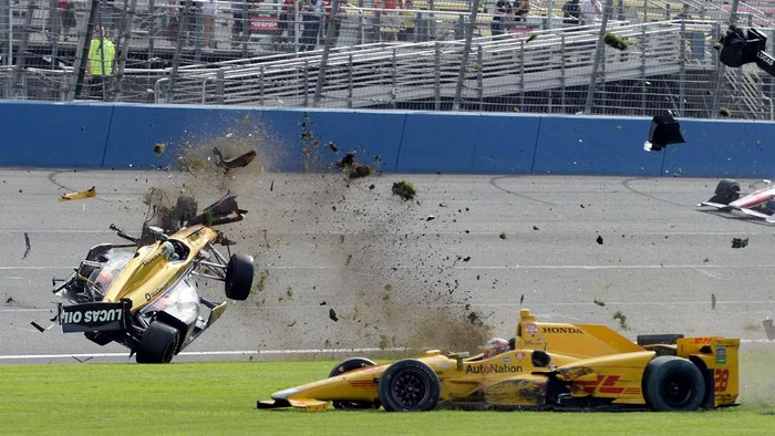 
    Maşina lui Briscoe a fost serios avariată  