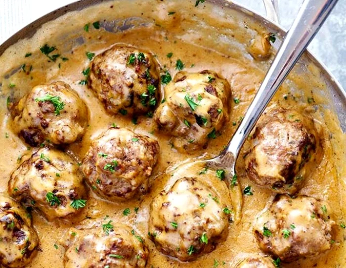 Rețeta pentru chifteluțe suedeze! Ies exact ca la Ikea