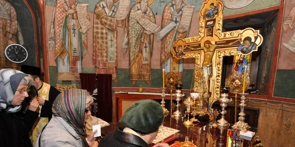 Sfintirea Schitului Darvari
