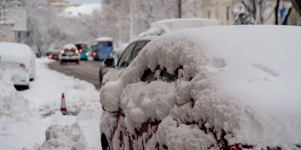 Zăpadă - frig - iarna în București FOTO Shutterstock 