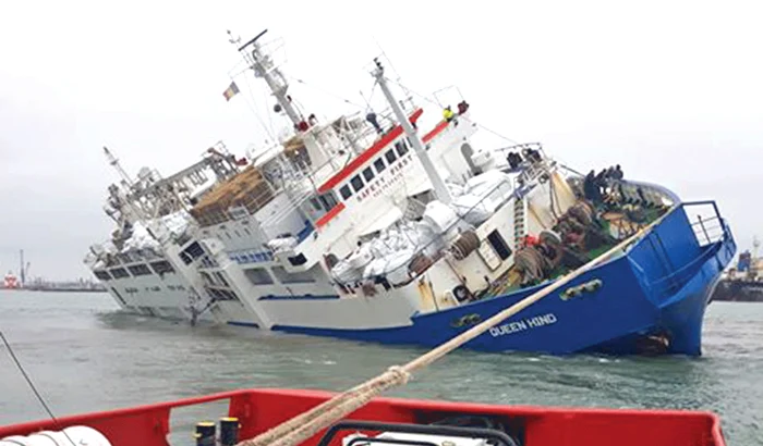 
    14.230 de cadavre de o  au fost scoase din ”burta” navei răsturnate pe 24 noiembrie 2019  