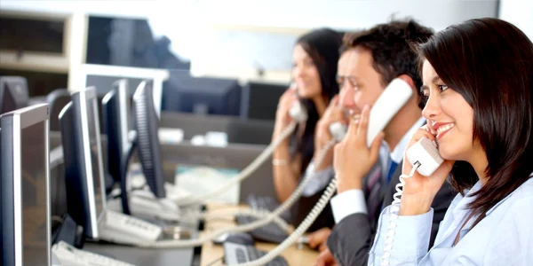 angajati call center FOTO shutterstock