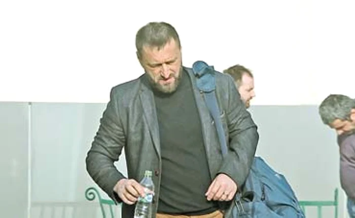 
    Februarie 2016. Fotoreporterii Click!  l-au surprins zilele trecute  pe Nelu Iordache în timp ce  ieşea de la sala de sportFoto: Mihai Ionescu  