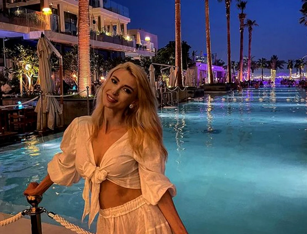 
    Andreea Bălan, sexy pe plaja din Dubaifoto: Instagram  
