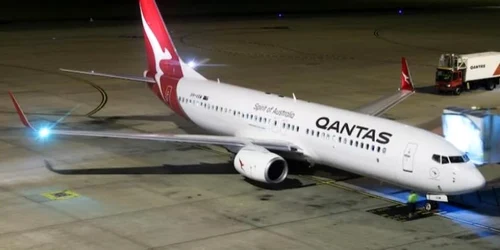 Qantas boeing 737 800 foto australianaviation jpg