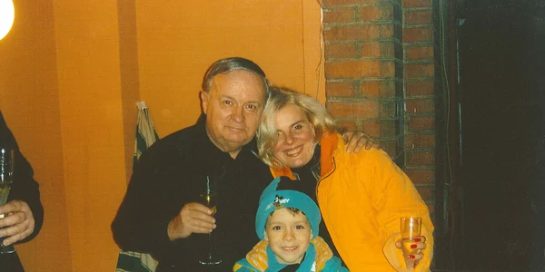 foto 3   cu familia jpg