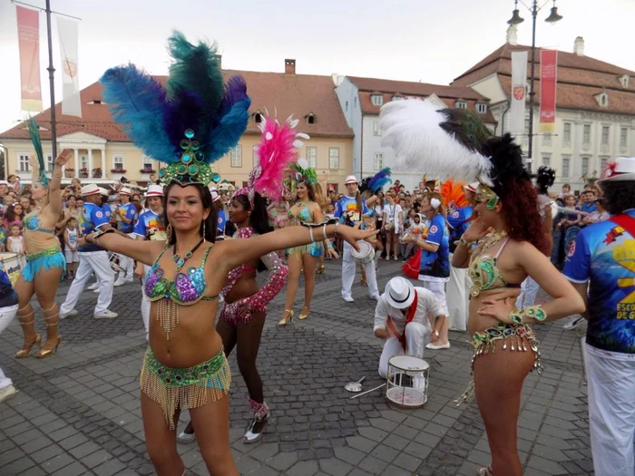 A doua zi de festival a adus ritmurile braziliene in centrul orasului - Fotografii Ramona Găină